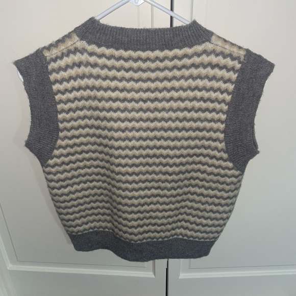 Sweater top - Picture 2 of 2